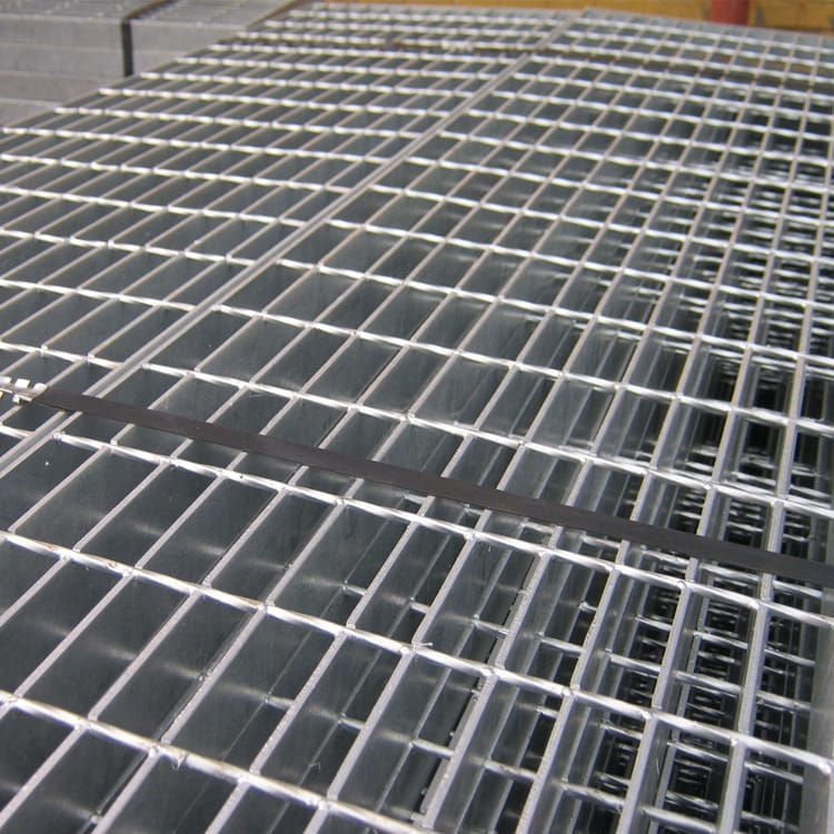 米兰体育APP入口：广西钢铁请求中厚板激光切割机下料分拣体系及办法专利能够在必定程度上完结中厚板激光切割机下料的主动分拣